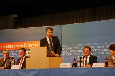 Bezirksparteitag der CDU Nordwrttemberg in Aalen-Ebnat - Der im Amt bestätigte CDU-Bezirksvorsitzende Steffen Bilger MdB.