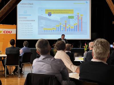 2. Brgerforum in Oberkochen mit Landrat Dr. Joachim Blse - 