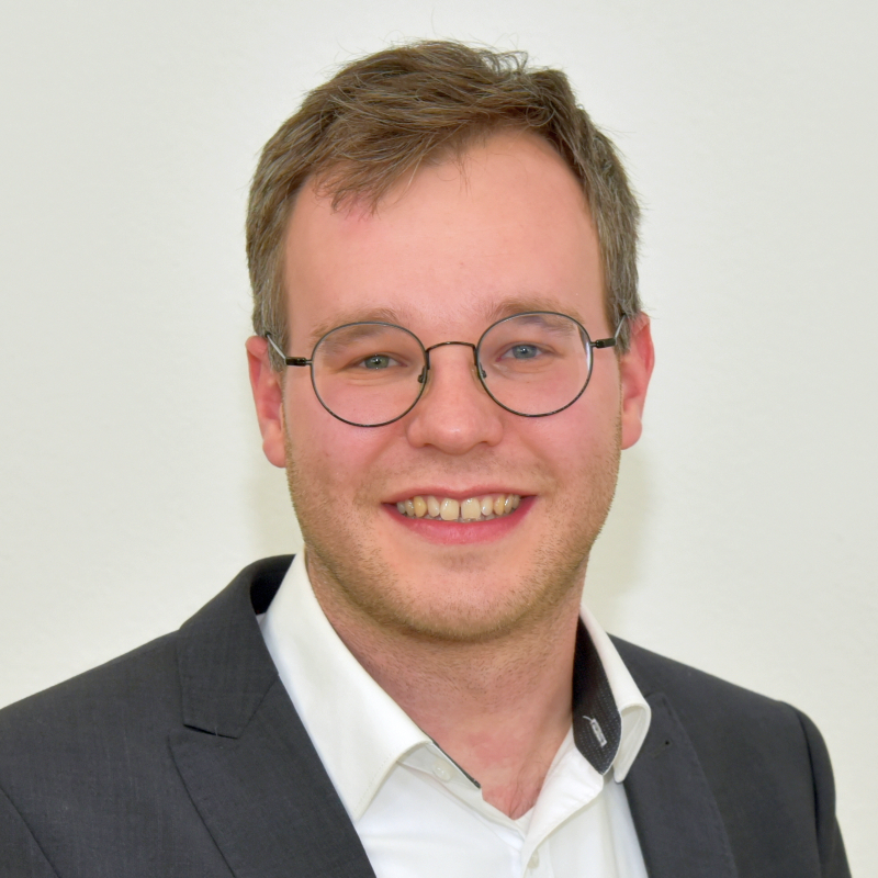  Ralph Feile